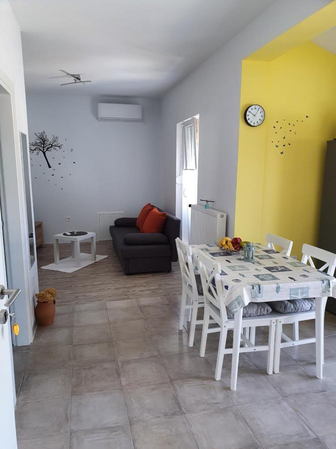 Apartman Luce Brzac Exterior foto